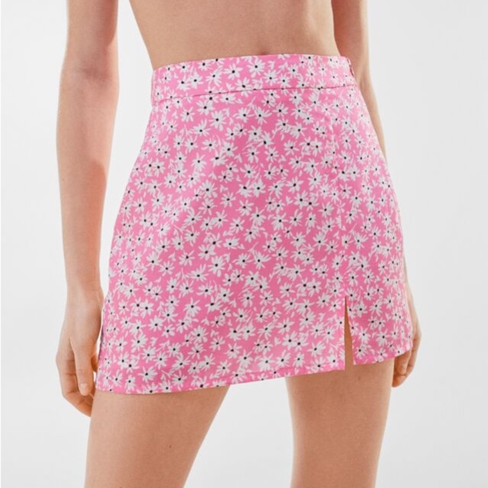 NEW Bershka Floral Mini Skirt